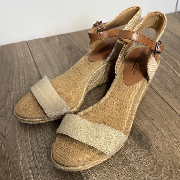 LUCKY BRAND Kavelli Wedge Sandal SZ 8 - Picture 1 of 9